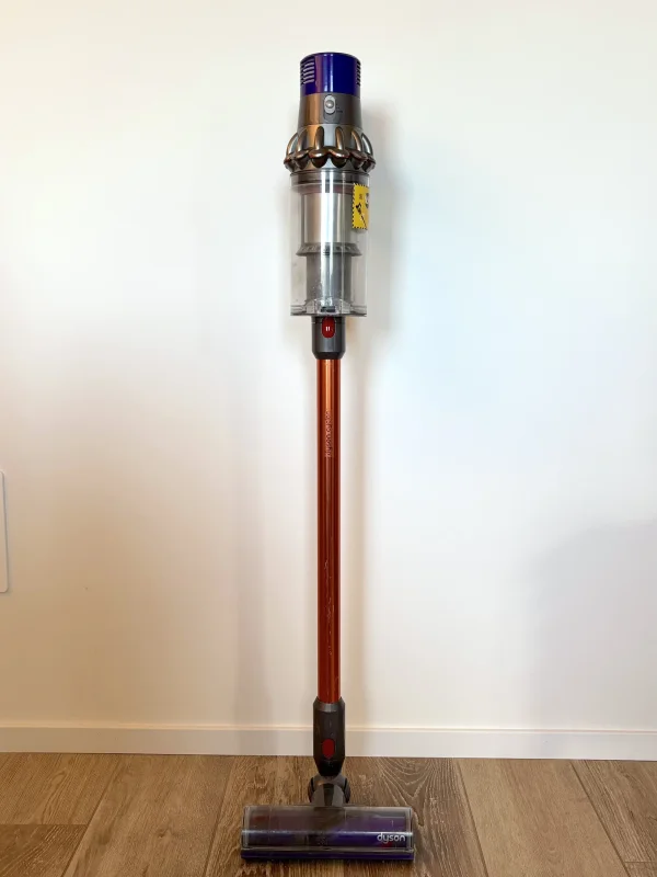 Cyclone V10 Absolute